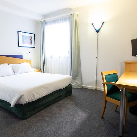 Holiday Inn Express Arras, An Ihg Hotel Экстерьер фото