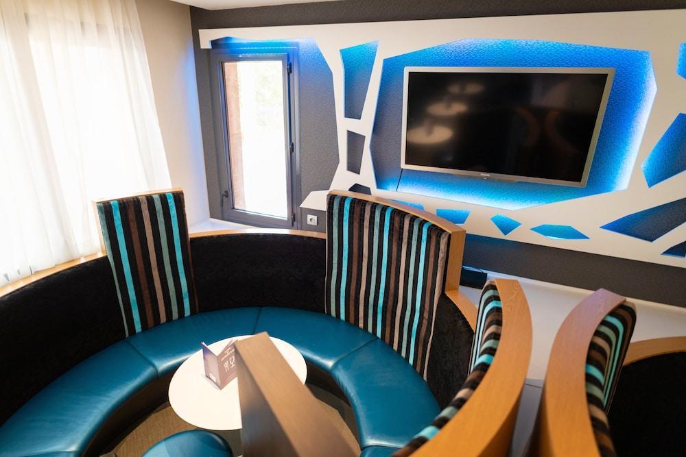 Holiday Inn Express Arras By Ihg Экстерьер фото