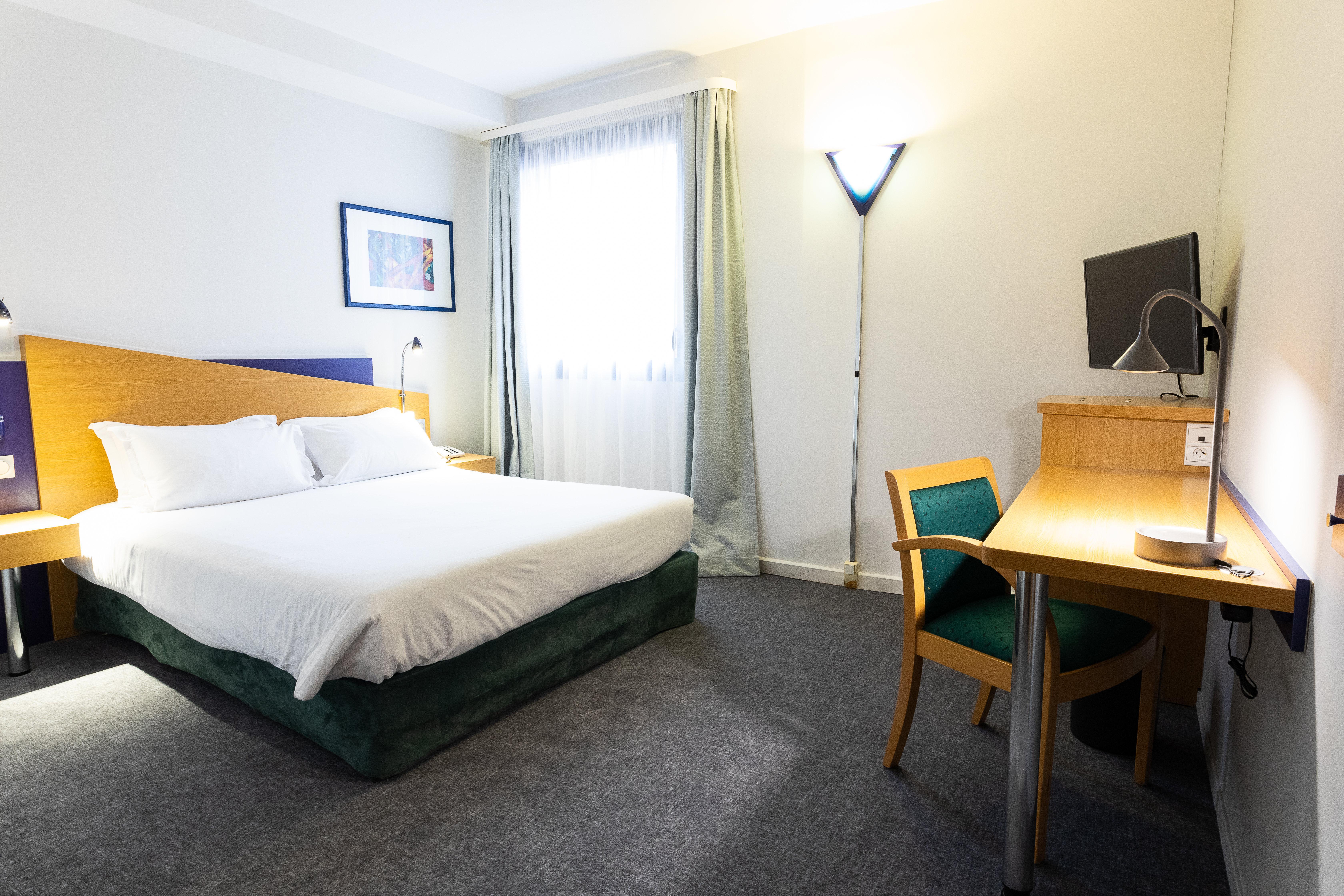 Holiday Inn Express Arras By Ihg Экстерьер фото