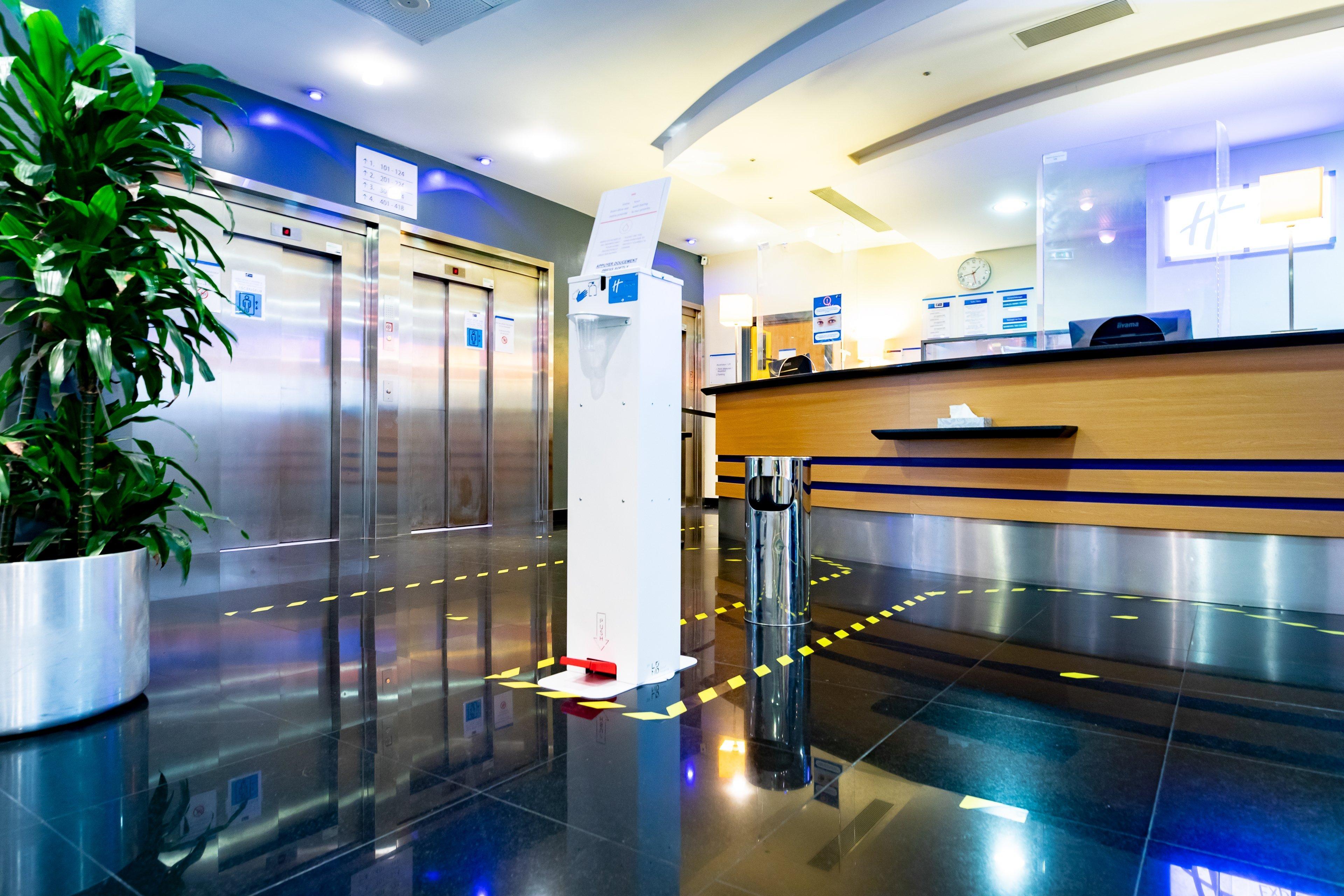 Holiday Inn Express Arras By Ihg Экстерьер фото