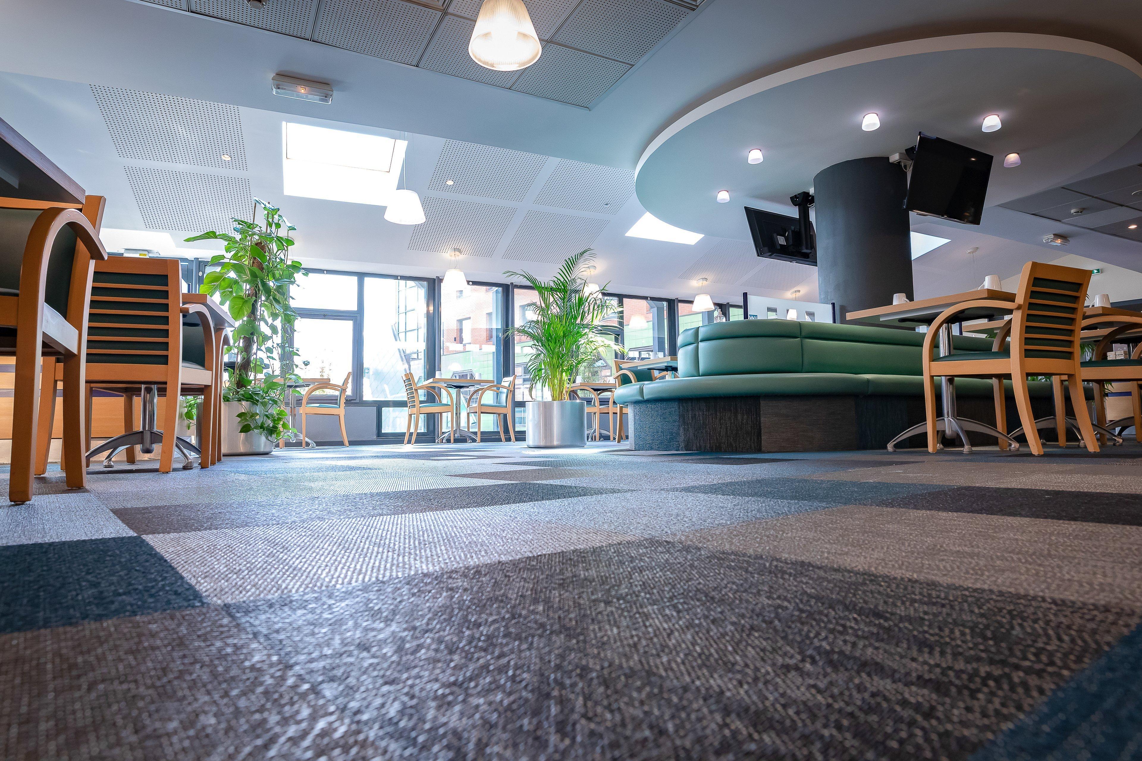 Holiday Inn Express Arras By Ihg Экстерьер фото