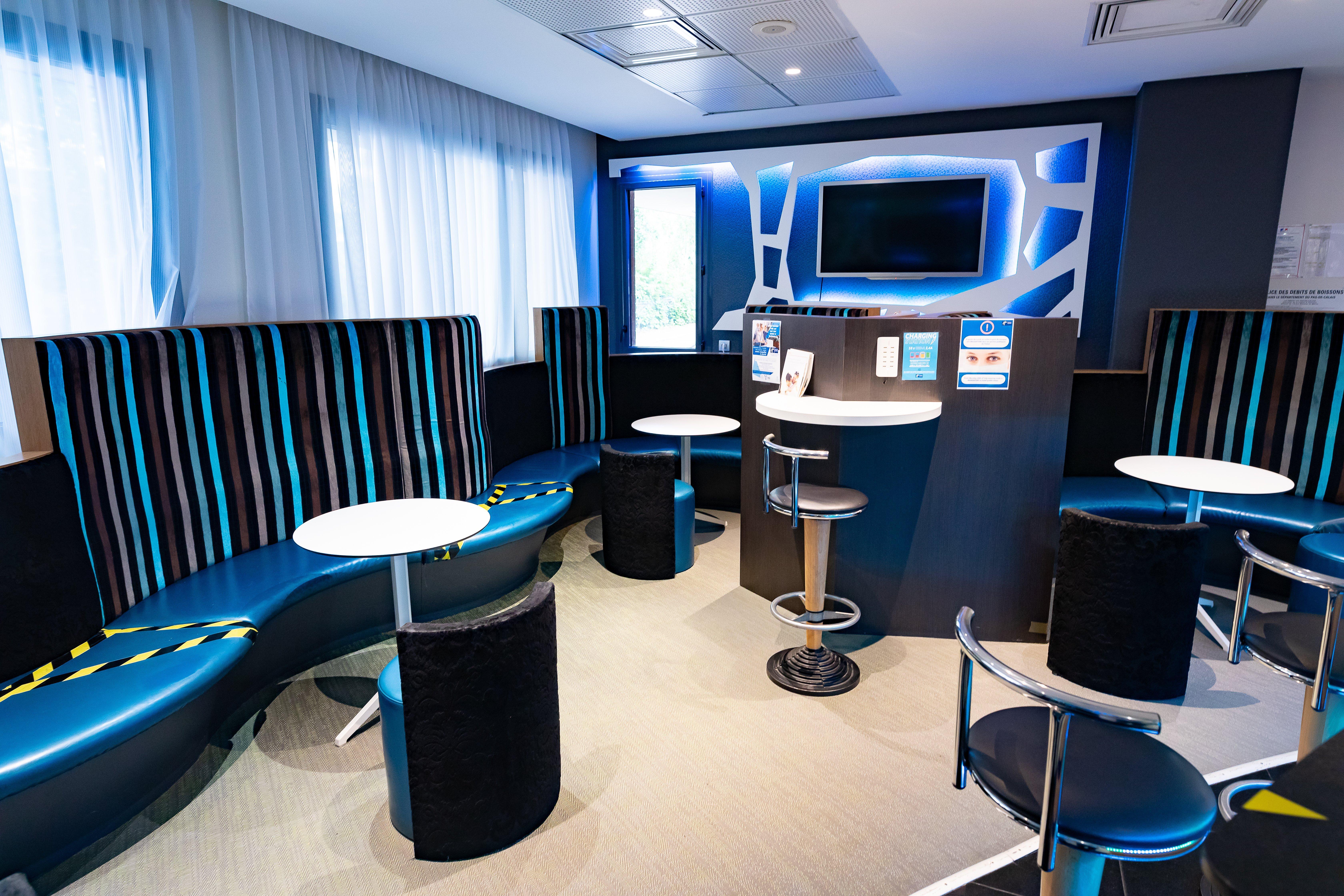 Holiday Inn Express Arras By Ihg Экстерьер фото